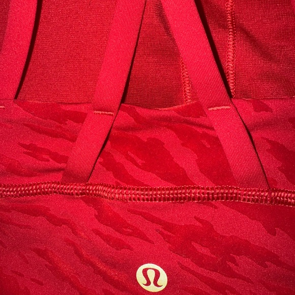 Lululemon lunar Red Sports Bra longline strappy removable cups size 8 - Picture 3 of 4
